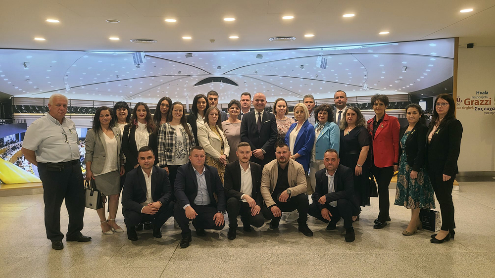 Посетителска група от Кърджали е в Брюксел по покана на Илхан Кючюк