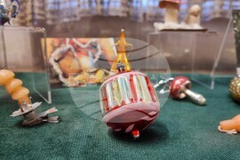 Плевен - исторически музей - новогодишни играчки