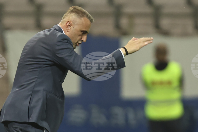 Славиша Стоянович беше уволнен от треньорския пост в Железничар (Сараево), Ивайло Петев е основен претендент за поста