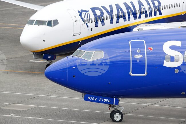 Шестима бяха леко ранени след пожар в пътнически самолет в Майорка