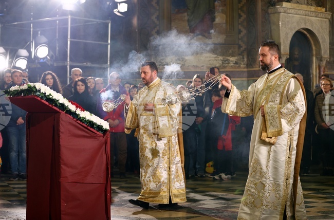 Бъдни вечер - празнично богослужение