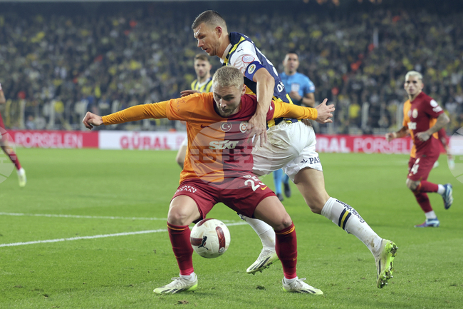 Защитникът на Галатасарай Виктор Нелсон ще играе в Рома под наем до края на сезона