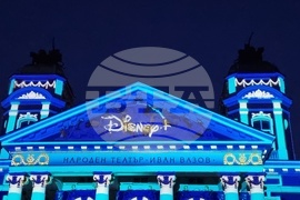 "Disney+" - начало - 3D мапинг шоу