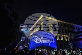 "Disney+" - начало - 3D мапинг шоу