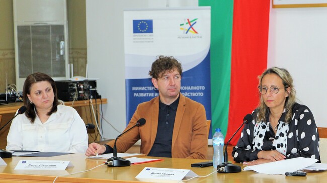 Деляна Иванова: Големи и малки жилищни сгради ще имат равен достъп до средствата за саниране