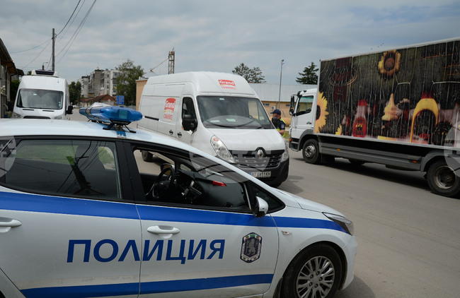 Заради катастрофа има затруднения по пътя Варна – Бургас, в района на село Приселци