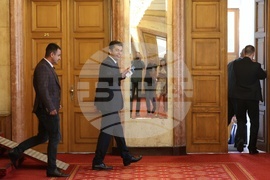 Парламент - Кирил Петков