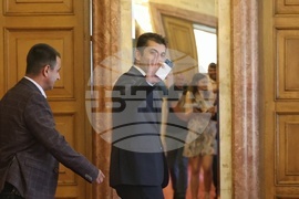 Парламент - Кирил Петков