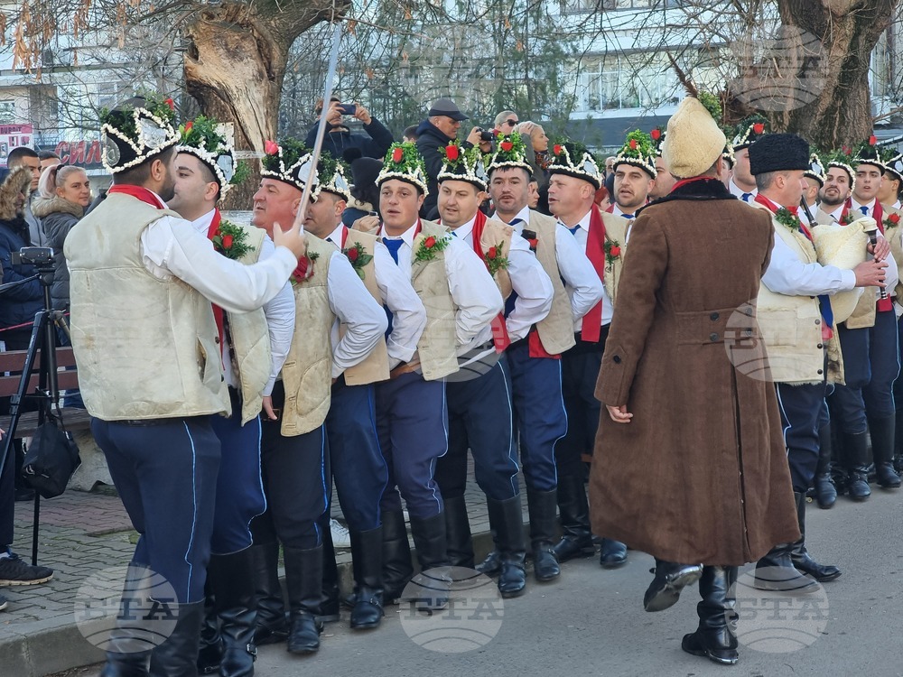 Ямбол - коледарски буенек - уникална традиция - фестивал