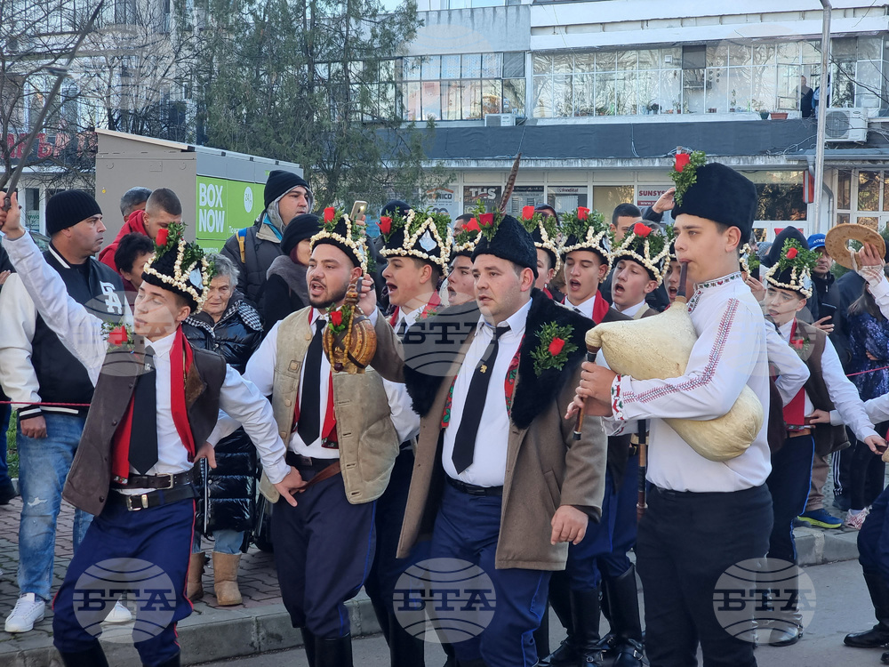 Ямбол - коледарски буенек - уникална традиция - фестивал