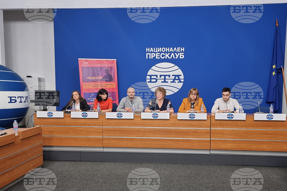Професионалната гимназия по сценични изкуства и мениджмънт "Акатамус" ще има прием в "Актьорско майсторство" и в "Поп и джаз пеене"