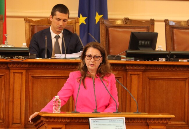 Вяра Емилова, БСП: Актуализацията на бюджета е сигурна крачка за завръщането на нормалността в държавата