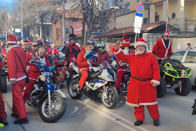 Близо 44 000 лв. събра кампанията "Мото Коледа" в Плевен