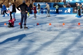Ледена пързалка ,,ЮНАК''