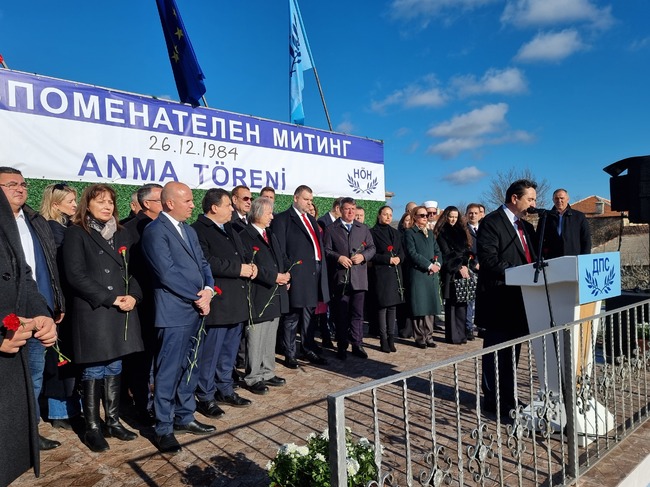 Щом зверствата на тоталитарния режим все още не са наказани, значи, че трябва да работим по тази тема, каза на Тюркян чешма Делян Пеевски