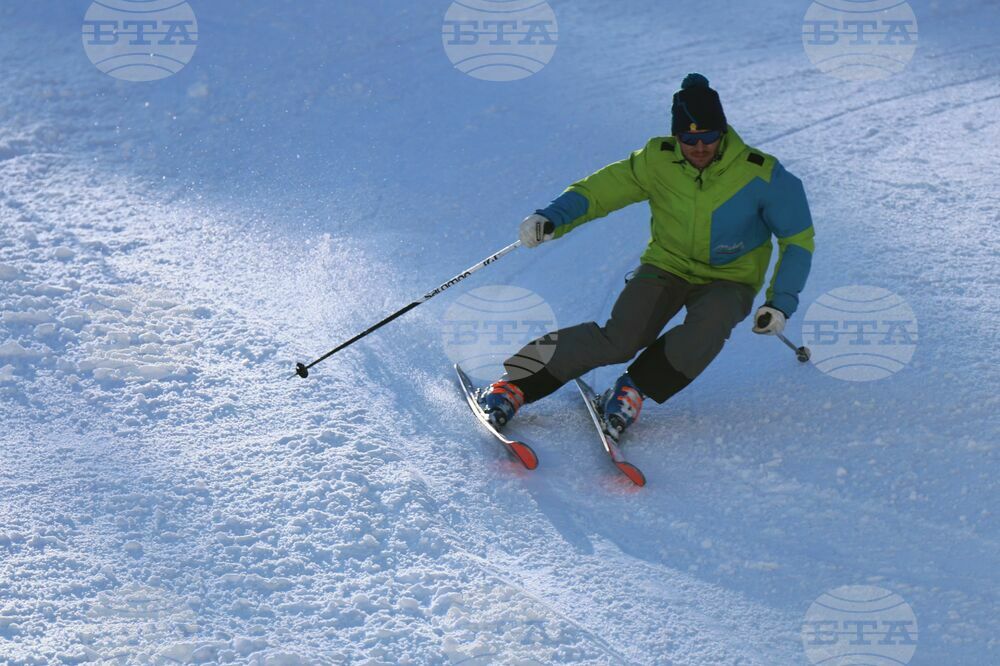Mountain Rescue Service Reports Good Hiking, Winter Sports Conditions