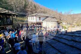 Габрово - Регионален етнографски музей на открито „Етър“ - коледуване