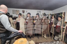 Габрово - Регионален етнографски музей на открито „Етър“ - коледуване