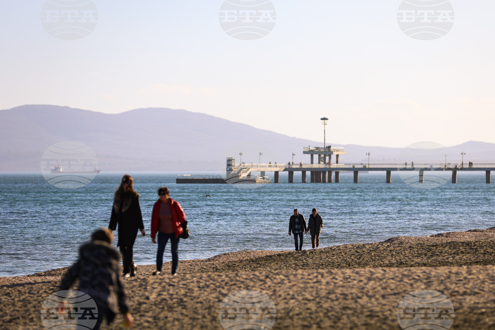 Бургас - Коледа - плаж - ежедневие