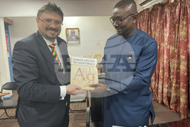 Гана - Кирил Вълчев - Албърт Кофи Овасу - договор