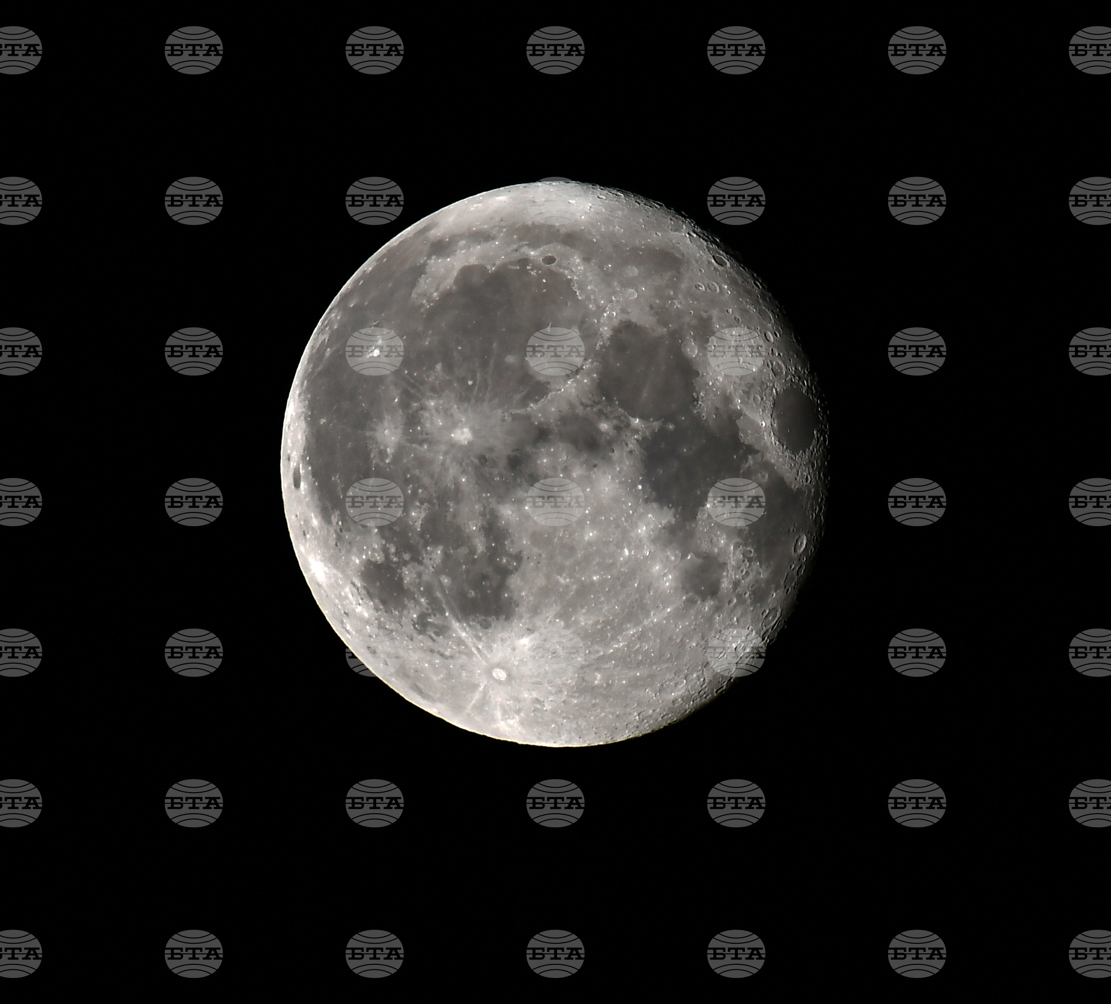 Разград - пълнолуние - "Ягодова луна" 