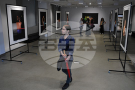 Бургас - изложба - Надя Пеовска