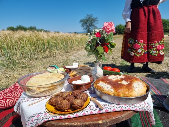 В навечерието на кампанията по прибиране на реколтата, в Община Тунджа обявиха традиционния конкурс „Жътва”