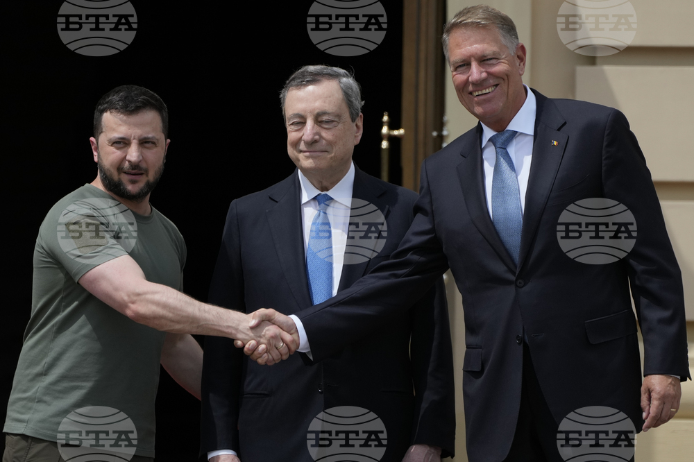 Няма думи, които могат да опишат немислимата трагедия и ужасните разрушения, които видях, заяви Йоханис след посещение в Ирпин