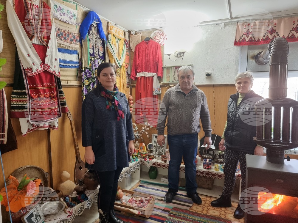 Автентични експонати от бита на предците са подредени в етнографски кът в читалището в заветското село Сушево