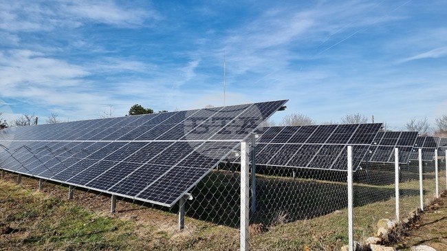 Жители на елховското село Стройно искат провеждане на референдум по повод изграждане на фотоволтаична централа