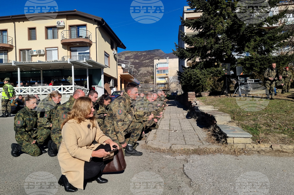 Карлово - военнослужещи - почит