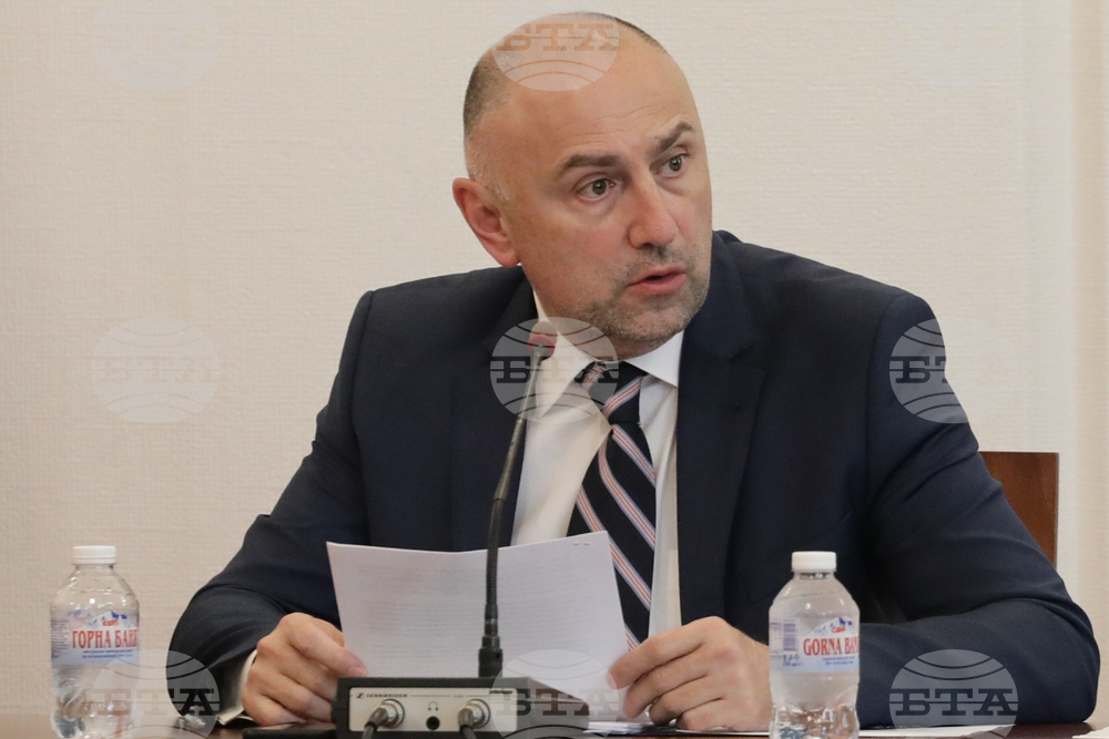 Парламент - Комисия по бюджет и финанси