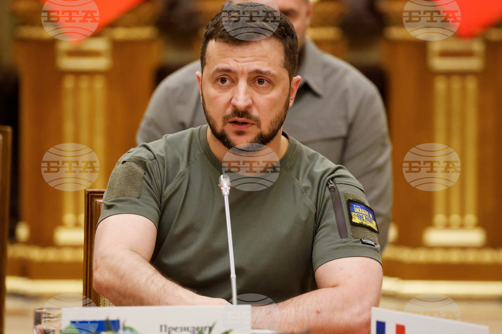 Зеленски благодари на Шолц за подкрепата през тази година