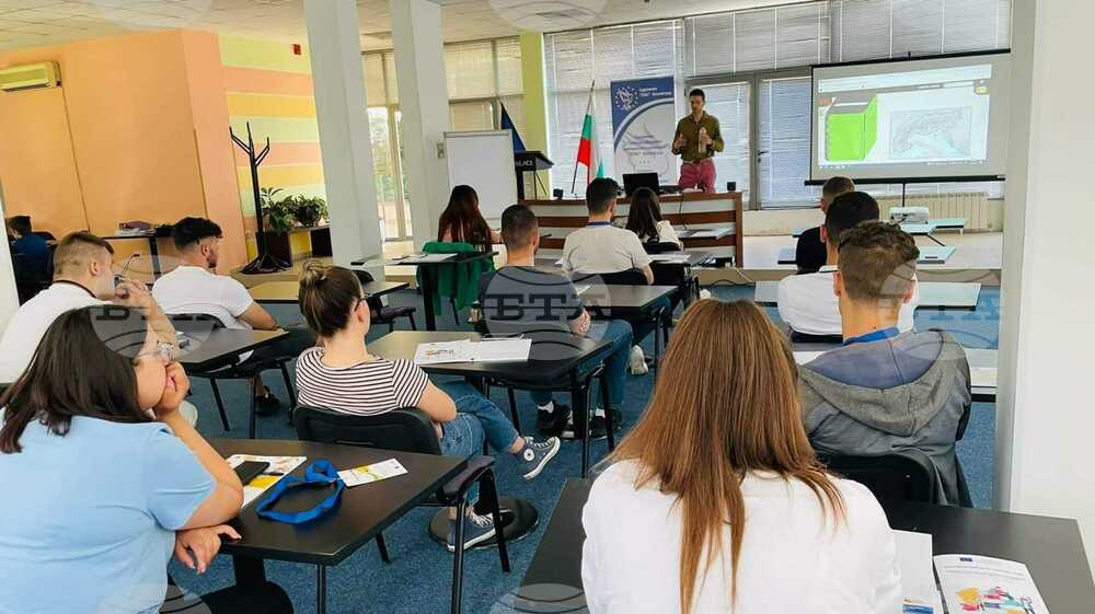 Фондация „Българска Памет“ организира проект за младежи от български произход от РС Македония и Сърбия