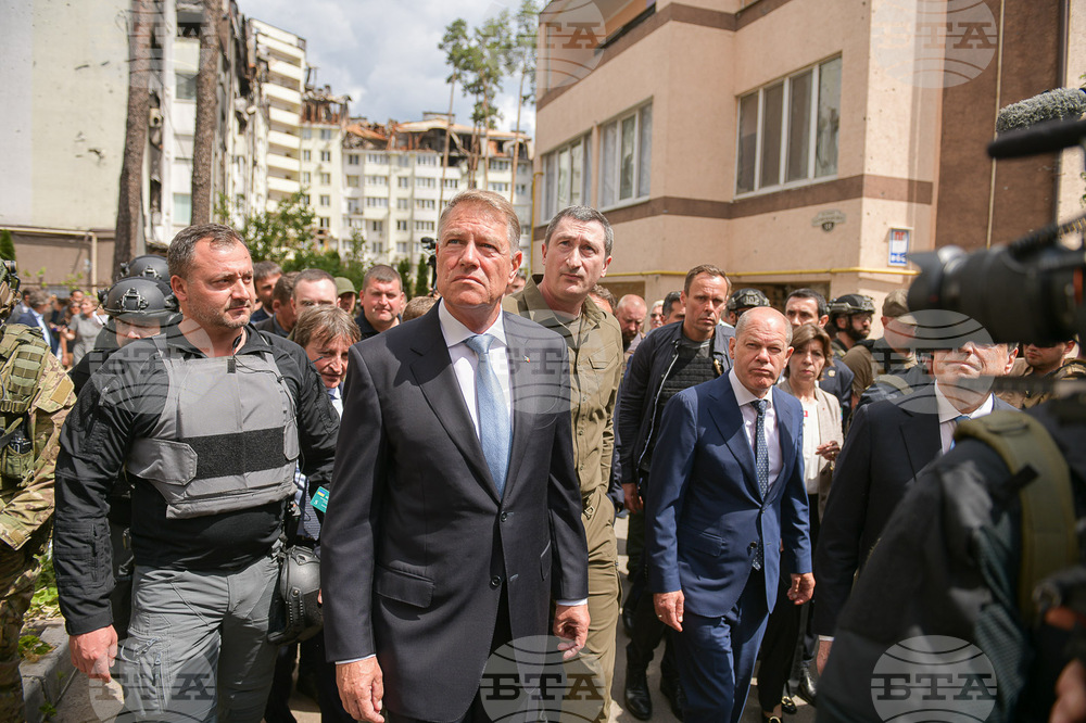 Йоханис в Украйна: Трябва да се концентрираме върху нуждата от мир и възстаноявването на бъдещето на тази страна