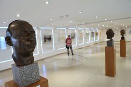 Музей на социалистическото изкуство - Последният първи - изложба 