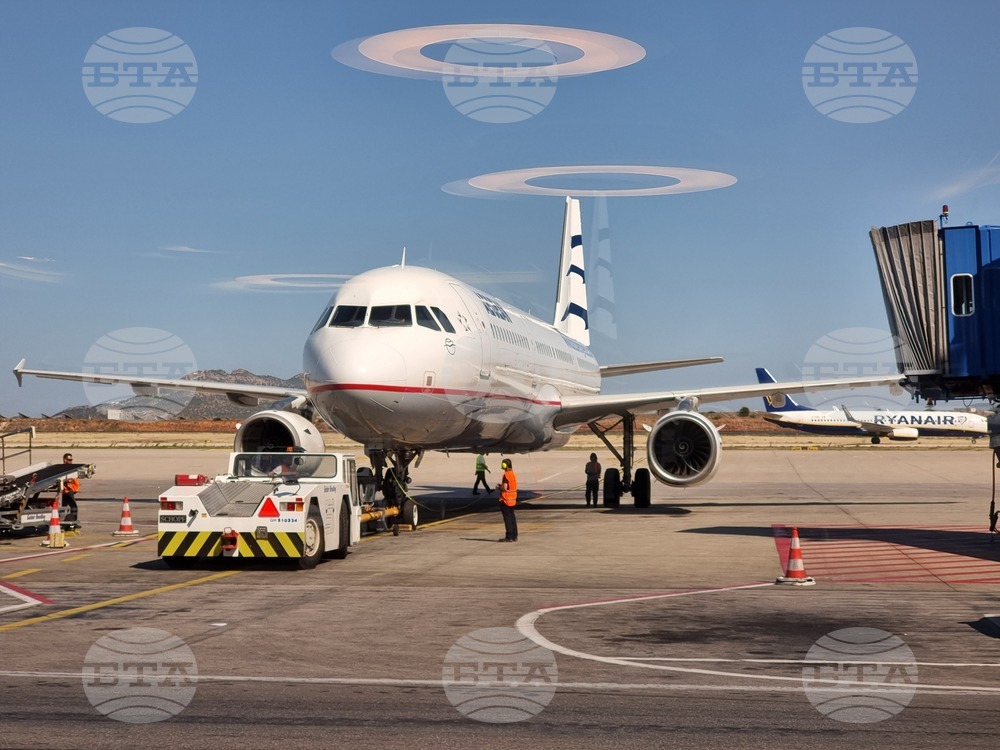 Гръцка авиокомпания ще изпълнява директни полети до Багдад от декември, съобщи гръцкият външен министър след среща с иракския си колега