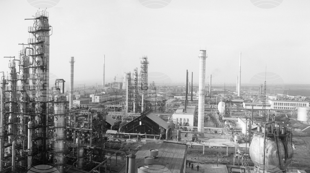 На 30 декември 1963 г. официално е открит Нефтохимическият комбинат край Бургас