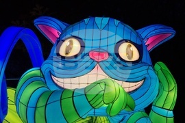 Румъния - Букурещ - Ботаническа градина - приказни декори