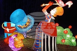 Румъния - Букурещ - Ботаническа градина - приказни декори