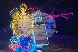 Румъния - Букурещ - Ботаническа градина - приказни декори