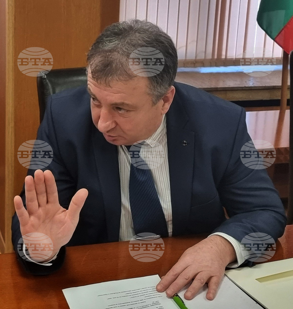Да се изгради ски писта на Шуменското плато предложиха граждани в приемния ден на кмета проф. Христо Христов