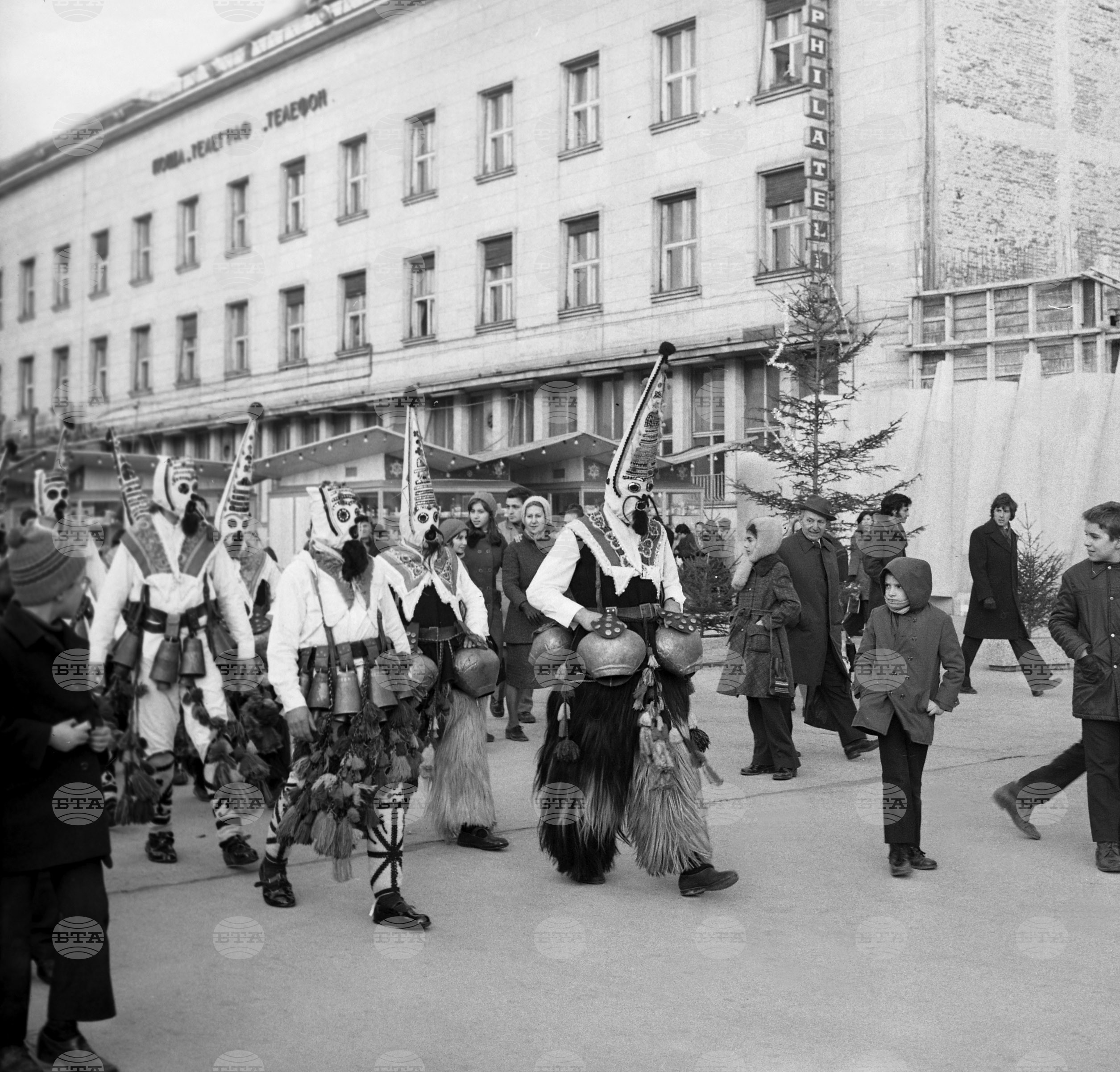 Посрещане на Новата 1976 година в Пловдив