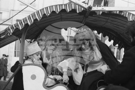 Посрещане на Новата 1976 година в Пловдив