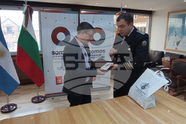 RSV 421 Arrives in Ushuaia, Argentina