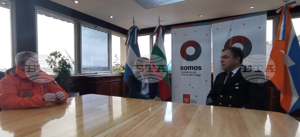 RSV 421 Arrives in Ushuaia, Argentina