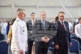 Варна - Румен Радев - кораб „Храбри“