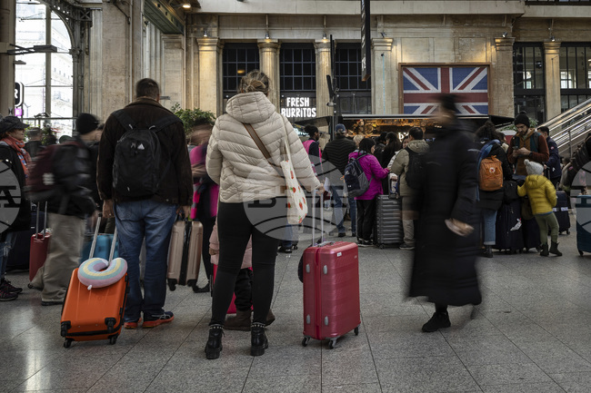 Великобритания от днес ще изисква разрешение за пътуване от чужденци от 85 страни, влизащи на територията ѝ