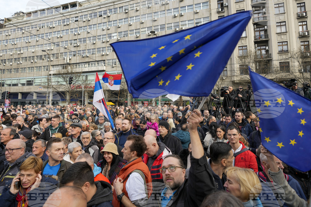 Студентските протести в Сърбия трябва да бъдат артикулирани политически, каза докладчикът на ЕП за страната Тонино Пицула