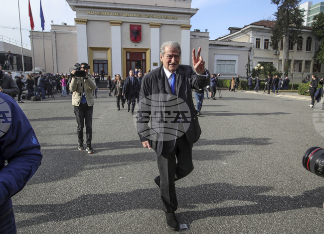 Бившият албански премиер и президент Сали Бериша нарече прокуратурата „престъпна организация“
